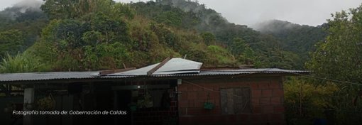 Caldas activa planes de contingencia y entrega ayudas humanitarias ante emergencias por segunda temporada de lluvias