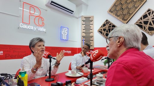 Precandidatos de centro proponen consulta para unificar fuerzas y enfrentar la polarización