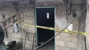 Hallan sin vida a madre e hijo con signos de estrangulamiento en San Juan Atenco