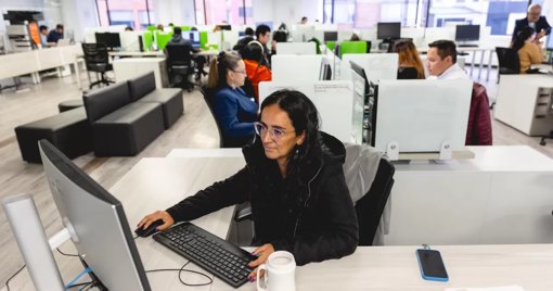 SENA lanza convocatoria nacional con más de 1.800 vacantes y salarios de hasta $10,5 millones