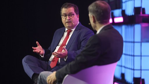 Relações Comerciais EUA-UE Marcadas por Incerteza Apesar de Acordo Tarifário