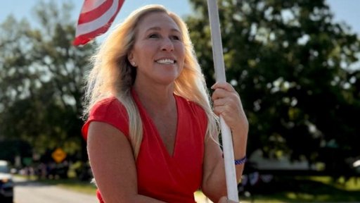 Atuação de Bad Bunny no Super Bowl Gera Controvérsia Política nos EUA