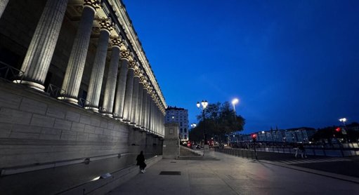 Un ex-agent du Samu de Lyon jugé pour une série de viols et agressions sexuelles