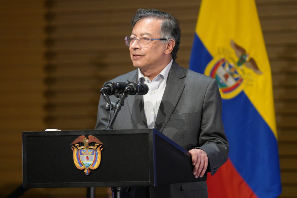 Presidente Petro respalda a la jueza del caso Uribe y pide respeto a la institucionalidad