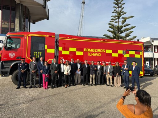 Bombeiros de Ílhavo Recebem Viatura Especial para Combate a Incêndios Químicos