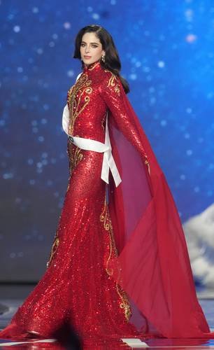 Presidenta Sheinbaum felicita a Fátima Bosch y la califica como un ejemplo de valentía