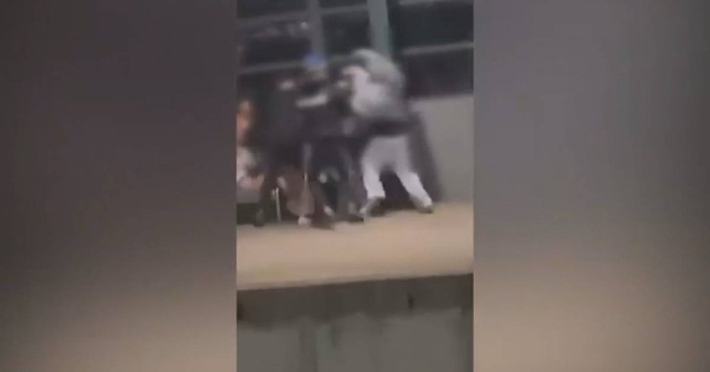 Jovem Vítima de Agressão Violenta por Grupo na Estação de Comboios de Paredes