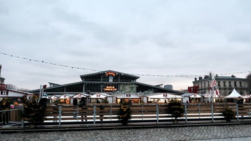 Le marché de Noël de la Villette devient payant et déclenche une vive polémique