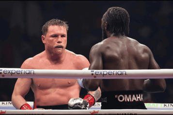 Pelea Canelo-Crawford rompe récord de audiencia en Netflix