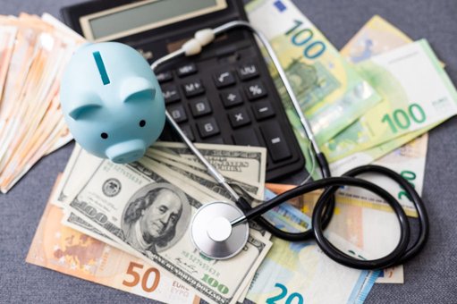 Hospitais Privados Acusados de Impor Turnos de 12 Horas em Novo Acordo Coletivo