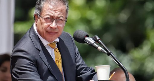 Gobierno Petro radica ambiciosa reforma tributaria que enfrenta fuerte oposición