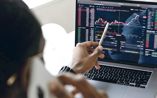 Preços do Petróleo com Volatilidade Perante Incerteza Global