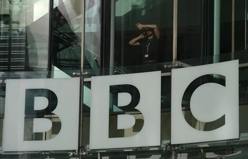 Trump Amenaza con Demandar a la BBC por Montaje 'Engañoso' en Documental