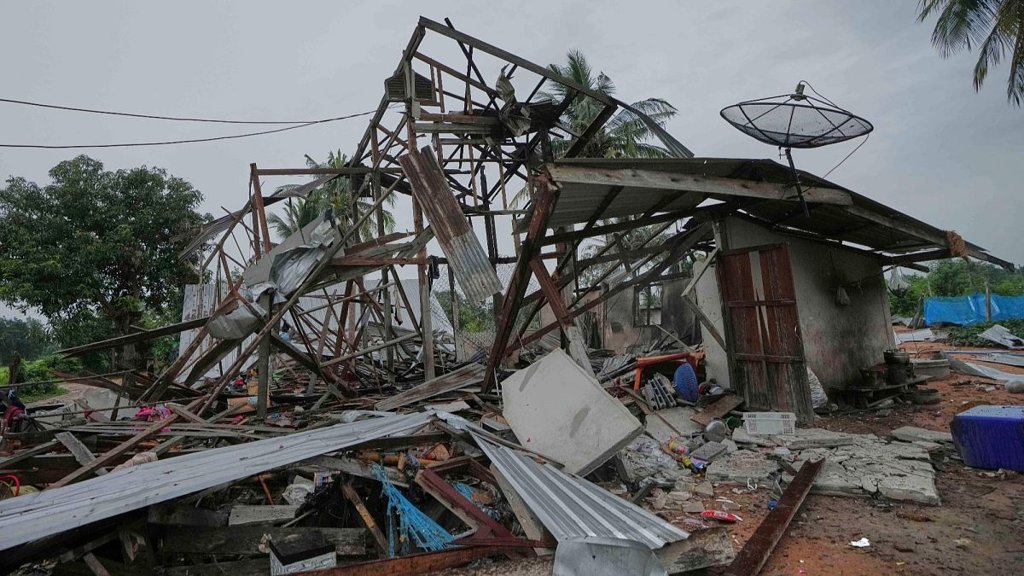Conflito Fronteiriço entre Tailândia e Camboja Resulta em Cessar-Fogo Frágil