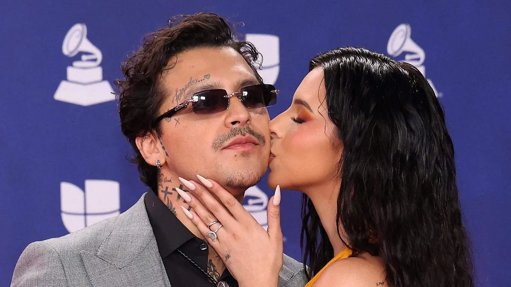 El Discurso de Nodal en los Latin Grammy y la Reacción de Ángela Aguilar