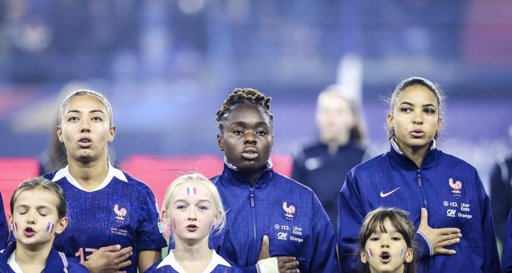 Double coup dur pour les Bleues : Selma Bacha également forfait