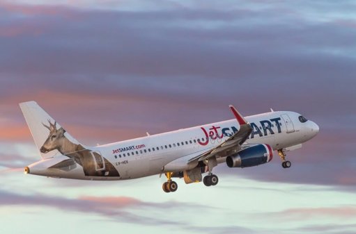 JetSMART expande su red en Colombia con nuevas rutas y tarifas promocionales