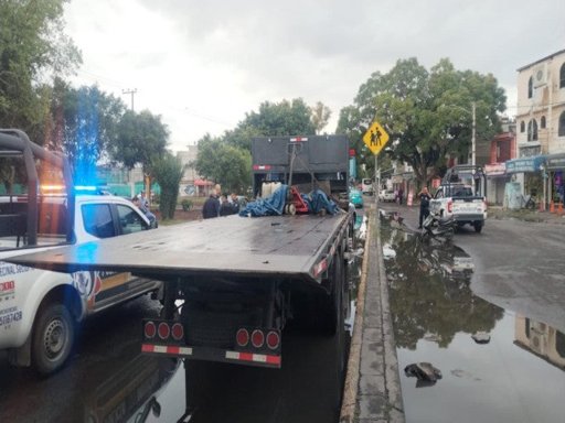 Mueren dos niños arrollados por una grúa en Ecatepec