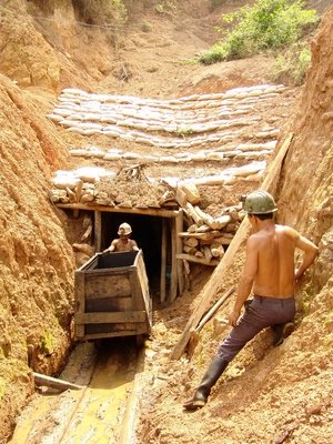 Hallan sin vida a los siete mineros atrapados en una mina de oro en Santander de Quilichao
