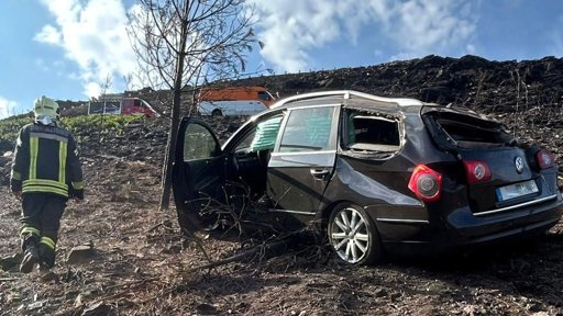 Homem morre ao tentar pedir ajuda após despiste para ravina de 40 metros