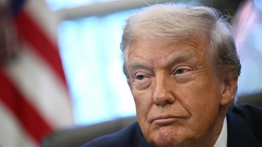 Trump amenaza a Colombia y EE.

UU. intensifica su estrategia militar en el Caribe