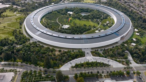 La Profunda Reestructuración Directiva de Apple