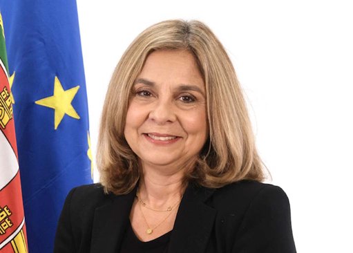 Ministra da Saúde defende novo modelo para urgências e nega mobilidade forçada de médicos