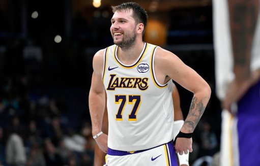 Luka Doncic égale Wilt Chamberlain avec un début de saison prolifique