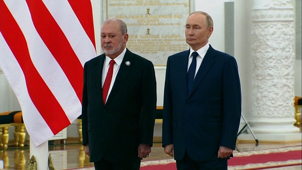 Putin Recebe Rei da Malásia em Moscovo