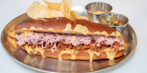 Feroz Bretzelería: Un nuevo concepto de sándwich llega a la Colonia Roma