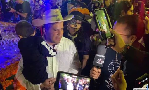 Asesinan a Carlos Manzo, alcalde de Uruapan, durante festival público