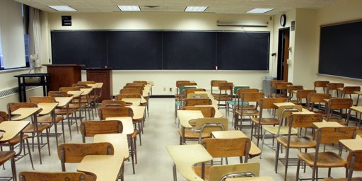 Crise de Docentes e Desigualdades Regionais Marcam Início do Ano Letivo