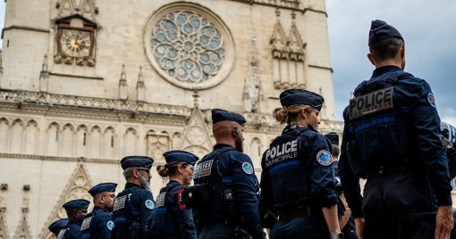 Fête des Lumières sous tension : menaces de grève des policiers municipaux et des pompiers