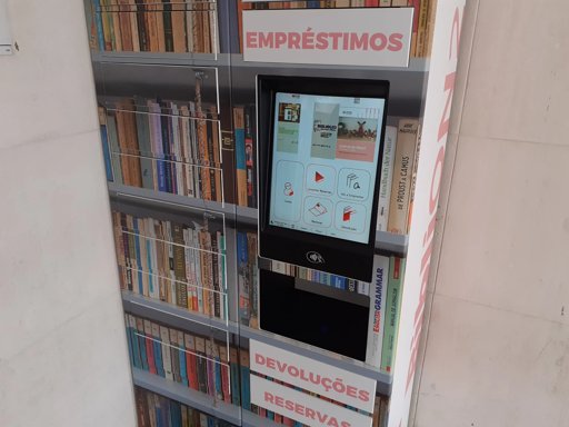 Biblioteca de Aveiro inova com serviço "BibliON24" para acesso a livros 24 horas por dia