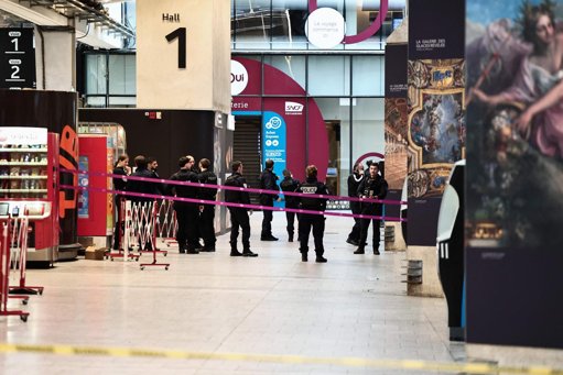 Gare Montparnasse : un homme armé d'un couteau neutralisé par la police
