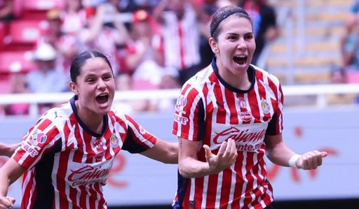 Chivas Femenil mantiene su hegemonía sobre Pumas con una espectacular remontada