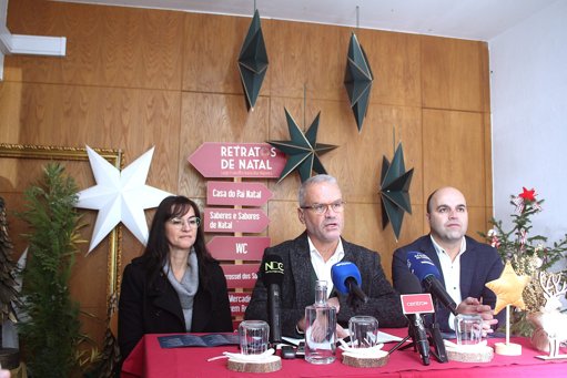 Góis Constrói Árvore de Natal Gigante com “Quadrados Solidários” de 228 Voluntários