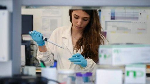 Brecha de género persiste en el mercado laboral y educativo de Colombia