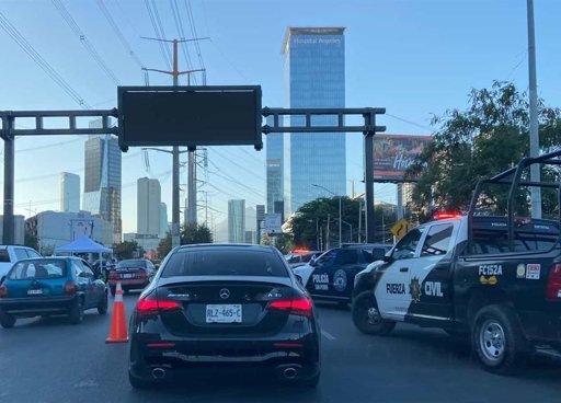 Autoridades implementan operativos de revisión a vehículos con placas foráneas