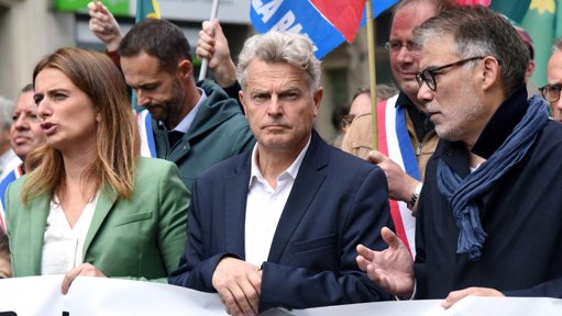 La gauche divisée sur la stratégie à adopter