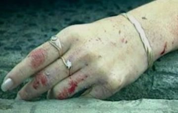 Asesinan a mujer en Culiacán en pleno 25N y dejan narcomensaje