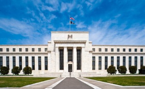 El Precio de Bitcoin Muestra una Fuerte Dependencia de la Política Monetaria de EE.

UU.