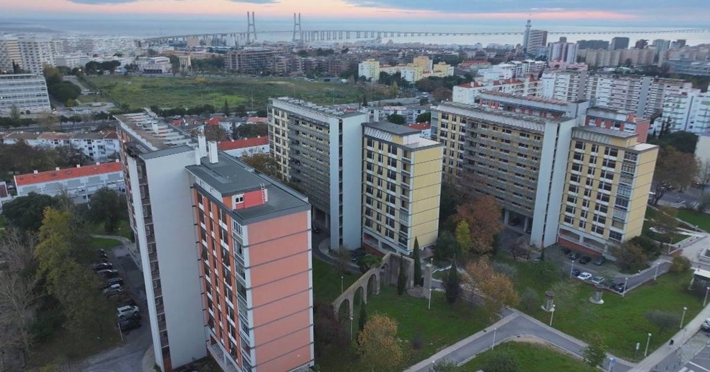 Número de Despejos Dispara 60% em 2025, com 130 Famílias Desalojadas por Mês