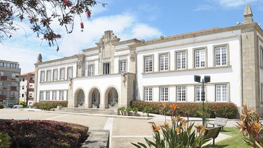 Construtora exige 14 milhões de euros à Câmara de Espinho por inviabilização de projeto