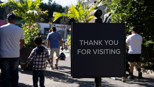 Cierre de gobierno de Trump provoca despidos masivos y caos en el tráfico aéreo