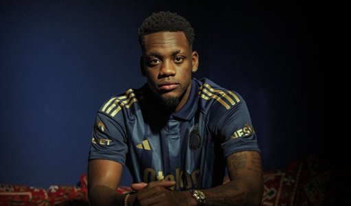 Jhon Durán, baja en Fenerbahce tras lesión en partido clave