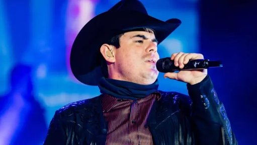 Alfredo Olivas anuncia un retiro temporal de los escenarios al finalizar su gira