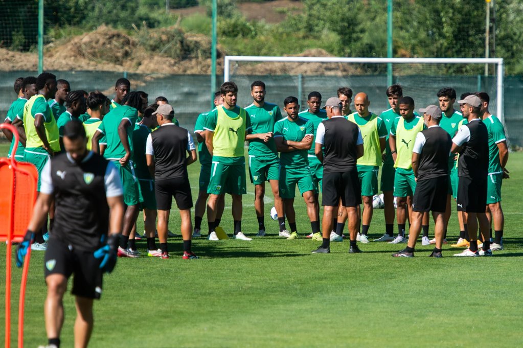 Tondela ajusta plantel para regresso exigente à I Liga