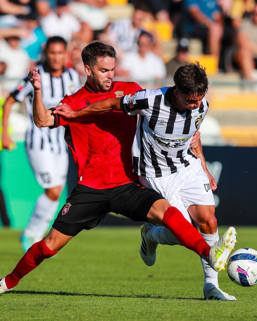 Samuel Lobato decide e Portimonense vence Penafiel no arranque da II Liga