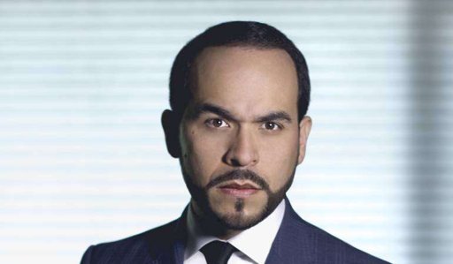 Atentan contra vehículo de campaña del precandidato presidencial Abelardo de la Espriella